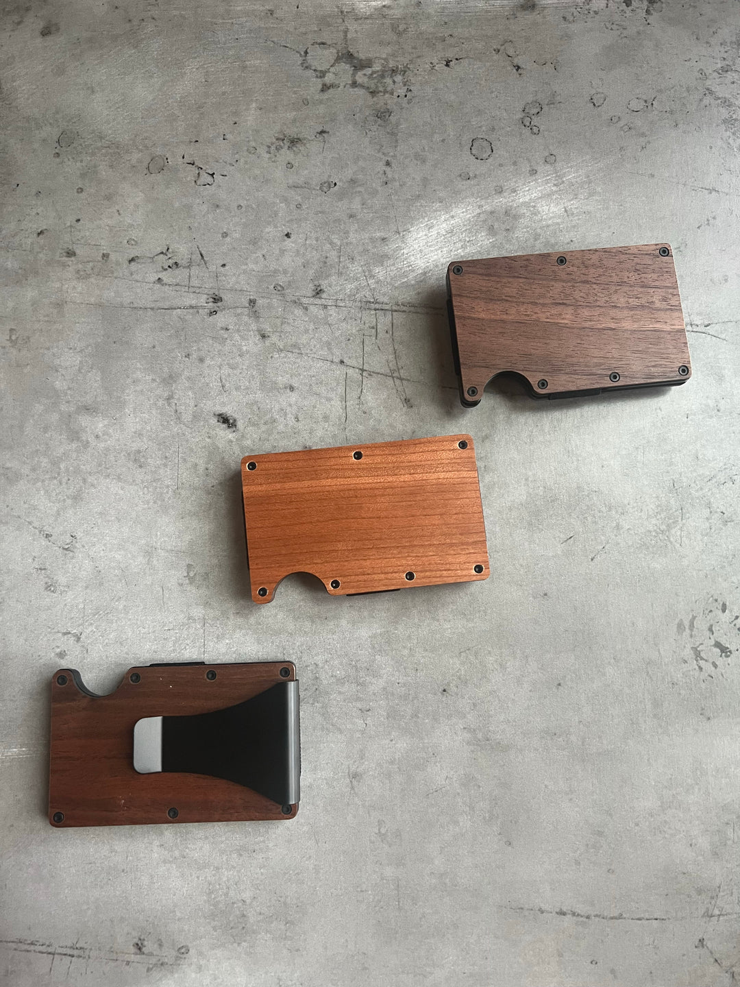 personalized engraved mens wooden minimalist style wallet with money clip (walnut or cherry Wood)