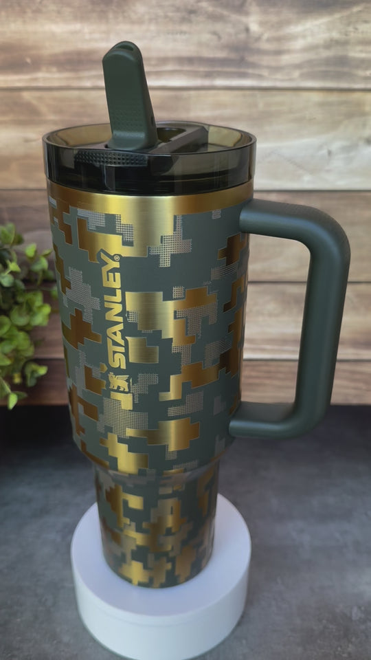 digital camo - cypress green limited edition 40oz stanley